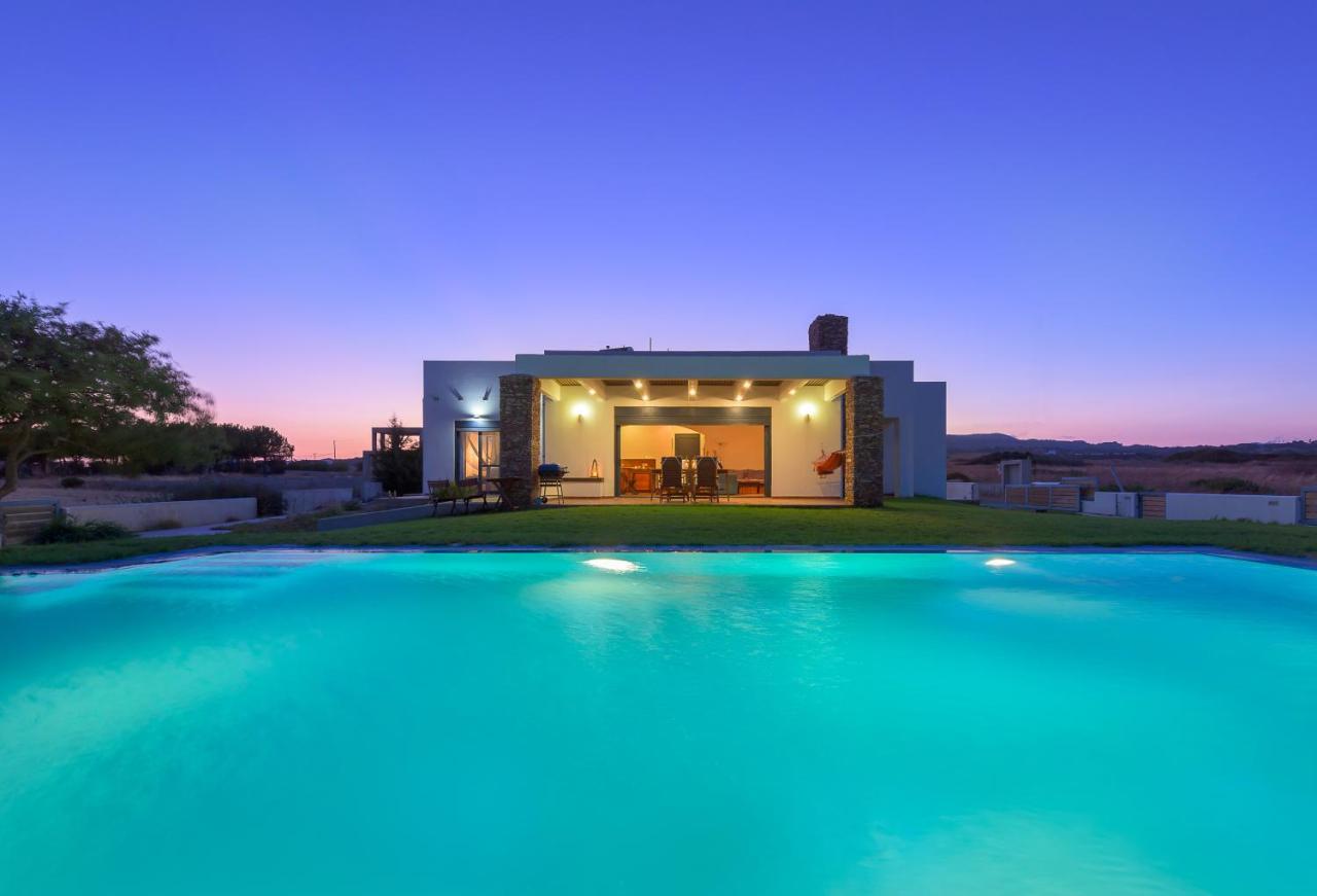 Cristelia Seafront & Pool Villa Lakhania Exteriör bild